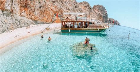 Guide to Suluada Island in Antalya .